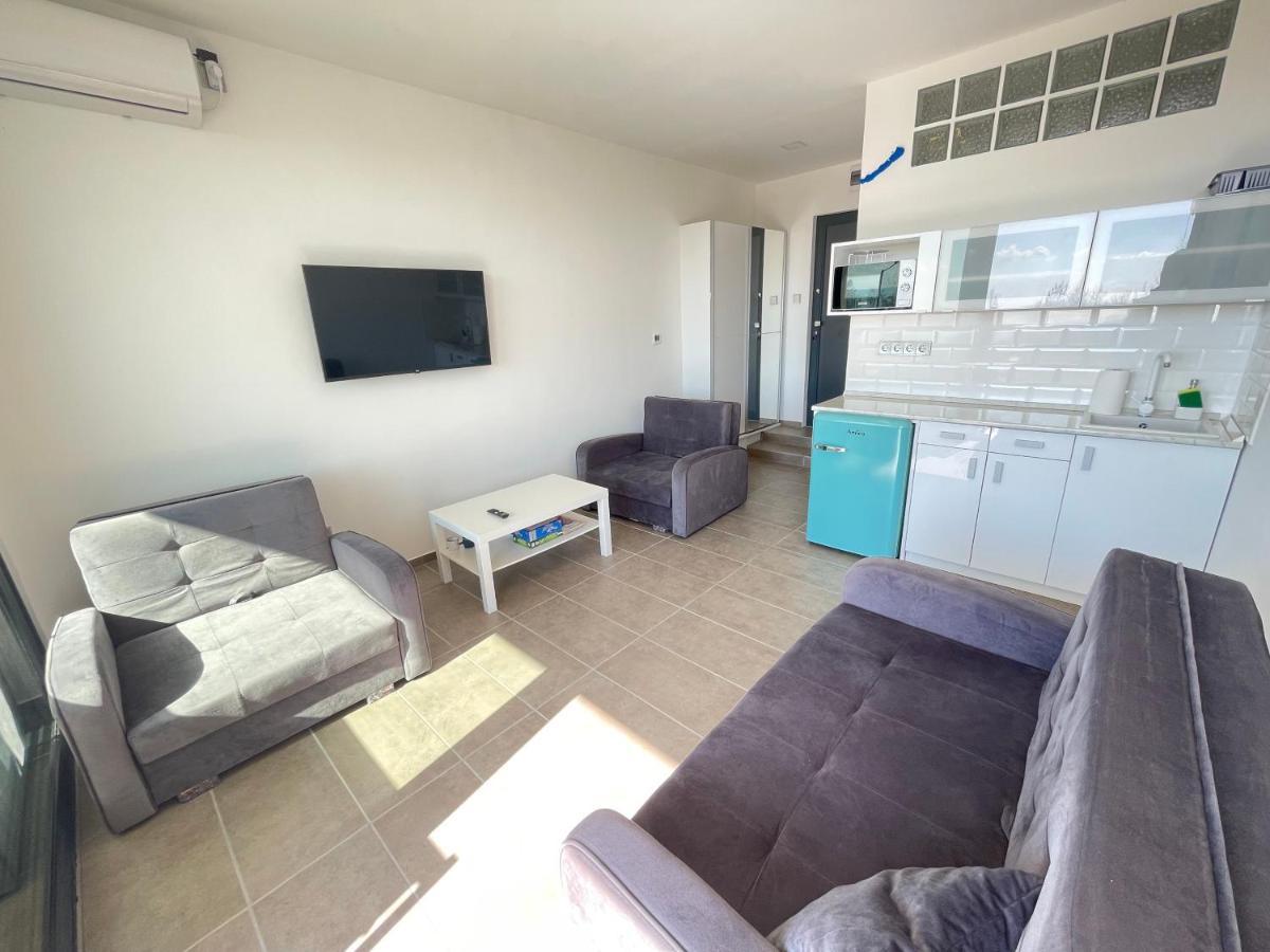 Club Panorama Studio - Pool, Garden Apartment Alsoors Exterior photo